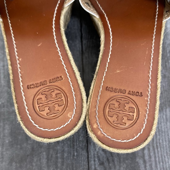 Tory Burch White Leather Thatched 65mm Platform Wedge Sandals - Picture 10 of 17